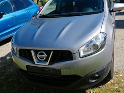 Grau Gebraucht 2012 Nissan Qashqai Tekna SUV | 7.800 € (Fairer Preis)