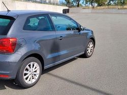 Grau Gebraucht 2015 VW Polo LOUNGE Limousine | 6.900 € (Guter Preis)