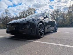 Schwarz Gebraucht 2024 Tesla Model Y Performance SUV | 47.400 € (Etwas zu teuer)