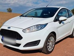 Weiß Gebraucht 2017 Ford Fiesta Kleinwagen | 7.199 € (Guter Preis)