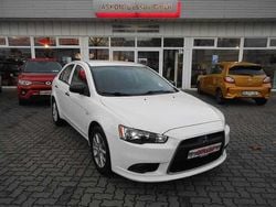 Weiß Gebraucht 2016 Mitsubishi Lancer Sportback Limousine | 7.490 € (Fairer Preis)