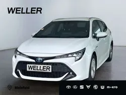 Weiss Gebraucht 2022 Toyota Corolla Business Edition Kombi | 22.380 € (Guter Preis)