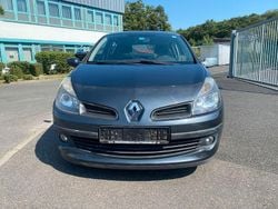 Gebraucht 2006 Renault Clio III Dynamique Limousine | 2.799 € (Guter Preis)