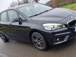 Schwarz Gebraucht 2015 BMW 218 Kombi | 7.950 € (Guter Preis)