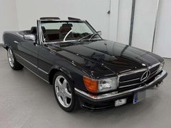 Schwarz Gebraucht 1976 Mercedes SL280 Cabrio | 32.999 €