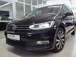 Schwarz Gebraucht 2015 VW Touran Highline Van / Kleinbus | 16.990 € (Fairer Preis)