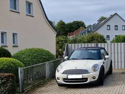 Beige Gebraucht 2012 Mini Cooper Cabriolet Cabrio | 8.400 € (Fairer Preis)