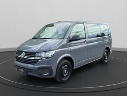 Pure grey (grau) Gebraucht 2021 VW T6.1 Family Van | 38.460 € (Etwas zu teuer)
