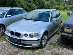 Silber Gebraucht 2004 BMW 318 Compact Kleinwagen | 400 € (Superpreis)