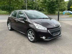 Braun Gebraucht 2013 Peugeot 208 Kleinwagen | 7.500 € (Teuer)