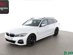 Weiß Gebraucht 2022 BMW 330e M Sport Limousine | 34.880 € (Fairer Preis)