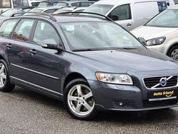 Grau Gebraucht 2011 Volvo V50 Kombi | 12.950 €
