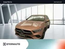 Roségold Gebraucht 2023 Mercedes A180 Advanced Plus Limousine | 27.965 € (Guter Preis)