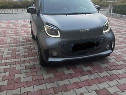 Grau Gebraucht 2021 Smart ForTwo Coupé Cabrio | 10.500 € (Fairer Preis)