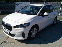 Weiß Gebraucht 2023 BMW 218 Active Tourer Van / Kleinbus | 24.990 € (Guter Preis)