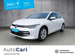 Weiß Gebraucht 2024 VW Golf VIII Life Limousine | 23.780 € (Guter Preis)