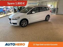 Weiß Gebraucht 2018 BMW 216 Gran Tourer Sport Line Van / Kleinbus | 15.940 € (Fairer Preis)