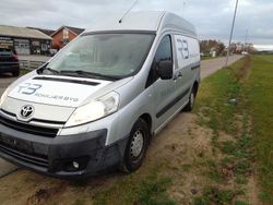 Silber Gebraucht 2014 Toyota Proace City Van / Kleinbus | 2.200 €