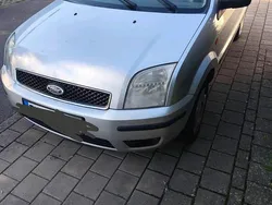 Silber Gebraucht 2003 Ford Fusion Kleinwagen | 800 € (Guter Preis)