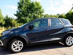Blau Gebraucht 2018 Renault Captur LIMITED SUV | 10.900 € (Fairer Preis)