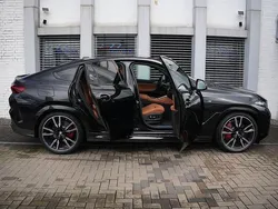 Schwarz Gebraucht 2024 BMW X6 M Sport SUV | 94.500 € (Teuer)