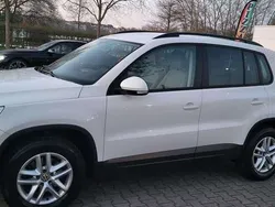 Weiß Gebraucht 2009 VW Tiguan Trendline SUV | 8.000 € (Teuer)