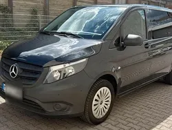 Grau Gebraucht 2022 Mercedes Vito Van / Kleinbus | 34.750 € (Teuer)