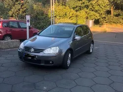 Silber Gebraucht 2007 VW Golf V Edition Coupé | 2.100 €