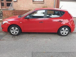 Rot Gebraucht 2009 Hyundai i30 Classic Limousine | 3.550 € (Fairer Preis)