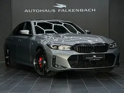 Grau Gebraucht 2023 BMW 320 M Sport Limousine | 41.999 € (Fairer Preis)