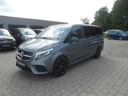 Grau Gebraucht 2022 Mercedes V300 AMG Van / Kleinbus | 47.870 € (Superpreis)