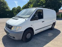 Weiß Gebraucht 2002 Mercedes Vito Van / Kleinbus | 1.499 €