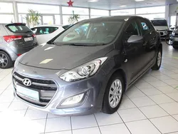 Grau metallic Gebraucht 2017 Hyundai i30 Classic | 12.200 € (Guter Preis)