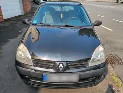 Schwarz Gebraucht 2005 Renault Clio II Kleinwagen | 1.670 € (Fairer Preis)