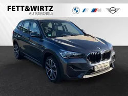 Mineralgrau metallic Gebraucht 2021 BMW X1 Sport Line SUV | 26.490 € (Guter Preis)