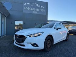 Weiß Gebraucht 2018 Mazda 3 Exclusive-Line Limousine | 10.400 € (Superpreis)