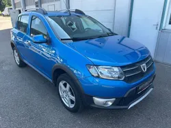 Blau Gebraucht 2015 Dacia Sandero Prestige Kleinwagen | 4.690 € (Fairer Preis)