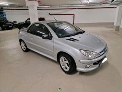 Grau Gebraucht 2006 Peugeot 206 CC Cabrio | 1.600 €