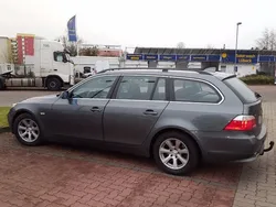 Grau metallic Gebraucht 2005 BMW 525 Kombi | 3.100 €