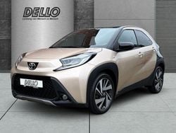 Ginger beige (4u9)/ black mica Gebraucht 2022 Toyota Aygo X X-plore SUV | 14.990 € (Guter Preis)