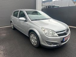 Silber Gebraucht 2007 Opel Astra Limousine | 2.800 € (Fairer Preis)