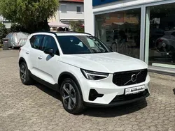 Crystal white Gebraucht 2022 Volvo XC40 Ultimate SUV | 37.990 € (Teuer)