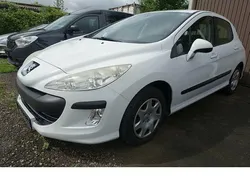 Weiß Gebraucht 2009 Peugeot 308 Tendance Limousine | 2.300 € (Guter Preis)