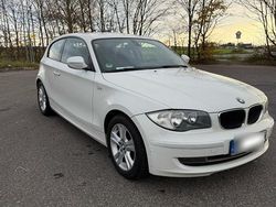Weiß Gebraucht 2012 BMW 118 Coupé Coupé | 5.600 € (Superpreis)