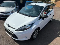Weiß Gebraucht 2012 Ford Fiesta Kleinwagen | 4.650 € (Fairer Preis)
