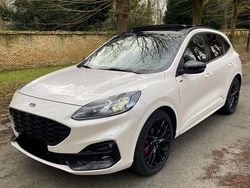 Weiß Gebraucht 2022 Ford Kuga ST-Line SUV | 14.990 €