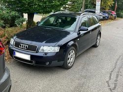Blau Gebraucht 2003 Audi A4 Kombi | 2.250 € (Etwas zu teuer)