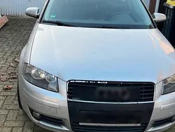 Silber Gebraucht 2003 Audi A3 Ambition Limousine | 1.199 € (Etwas zu teuer)