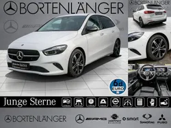 Weiß Gebraucht 2023 Mercedes B200 Advanced Plus Van / Kleinbus | 33.998 € (Teuer)