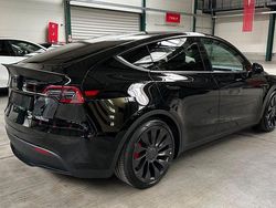 Schwarz Gebraucht 2023 Tesla Model Y Performance SUV | 48.990 €